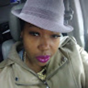 Meet your Posher, Lorraine